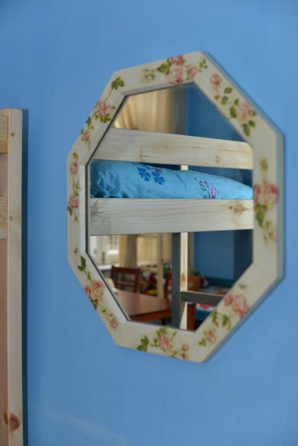 Orpheus Hostel&Apartments Odessa Buitenkant foto
